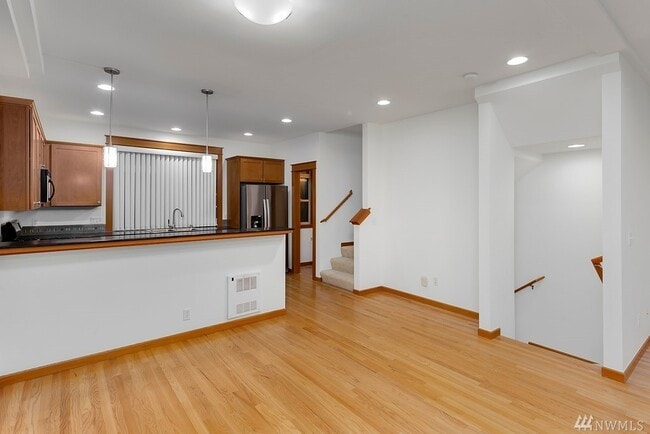 Photo - 4312 8th Ave NE