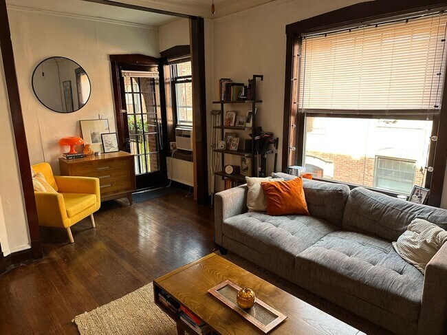 Photo - 2876 N Clark St Unidad 3