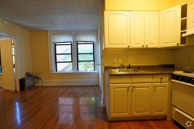 Building Photo - 1455 Beacon St Unit 33 Rental