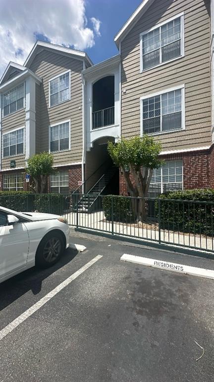 Building Photo - 8301 Elm Park Dr Unit 110