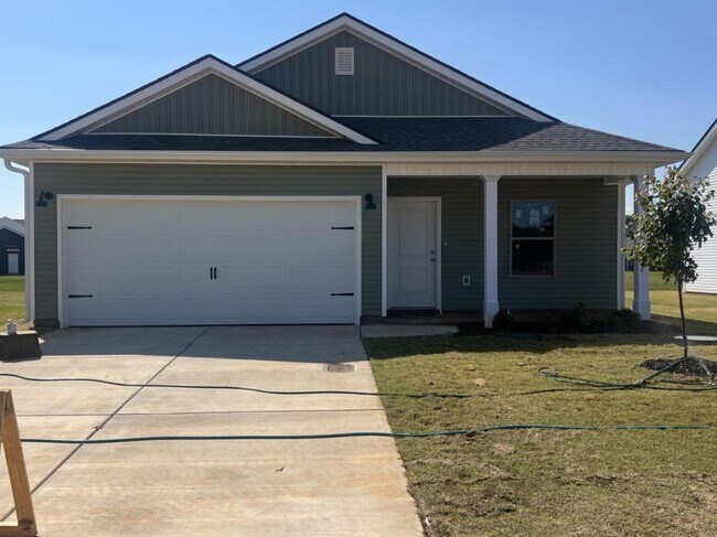 Building Photo - 161 Labrador Ln