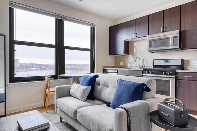 Photo - 333 Great River Rd Unidad SI FL4-ID6090A