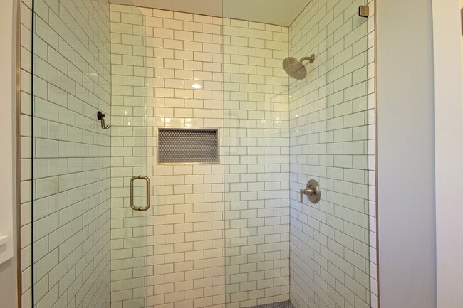 Photo - 546 W Probart St