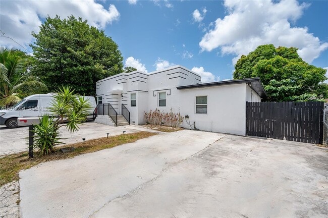 Photo - 9050 NW 31st Ave Unit 2