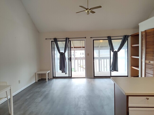 Photo - 500 Fairway Village Dr Unit 11