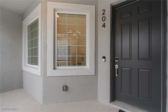 Building Photo - 11831 Venetian Lagoon Dr Unit 204 Rental