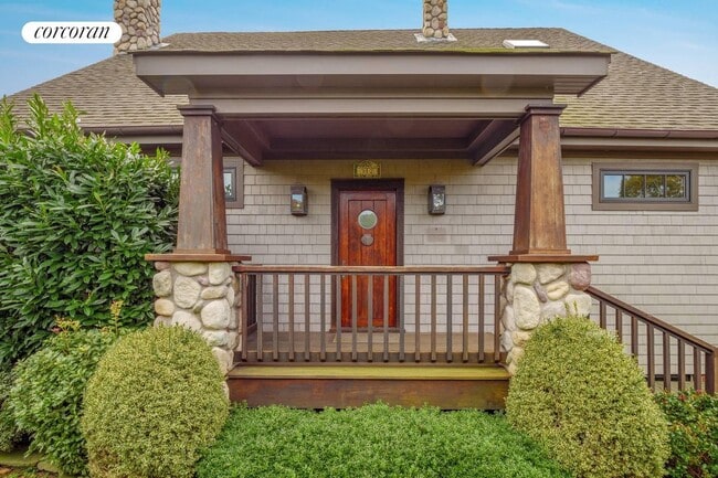 Photo - 312 E Montauk Hwy