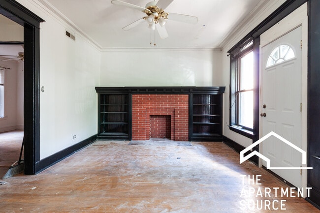 Building Photo - 906 W Belle Plaine Ave Unit 1 Rental