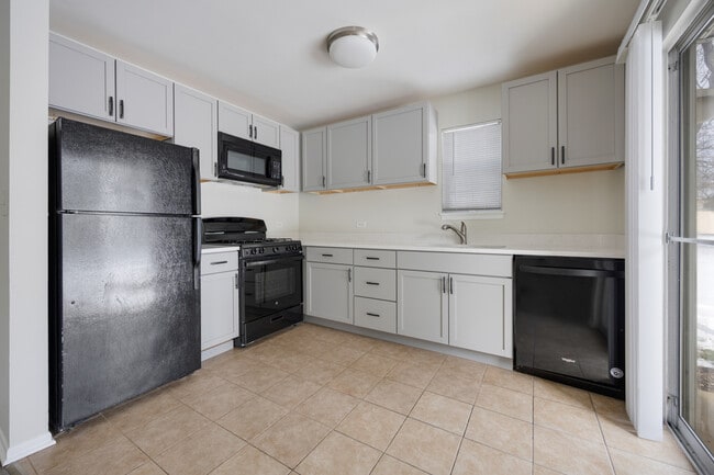 Photo - 527 E Shag Bark Ln Unit A