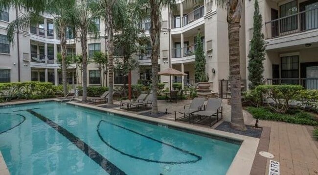 Photo - 3 Hermann Museum Cir Dr Unidad b8