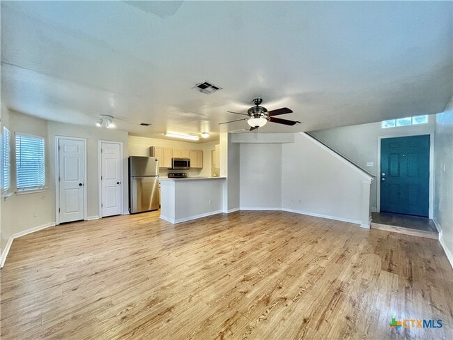 Photo - 856 Sagewood Trail