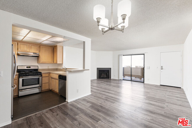 Photo - 6212 Fulton Ave Condo Unit 104