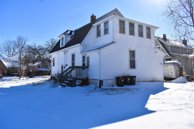 Photo - 21 Anderson Ave