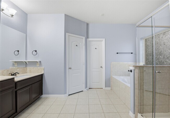 Photo - 4802 Taylor Drive