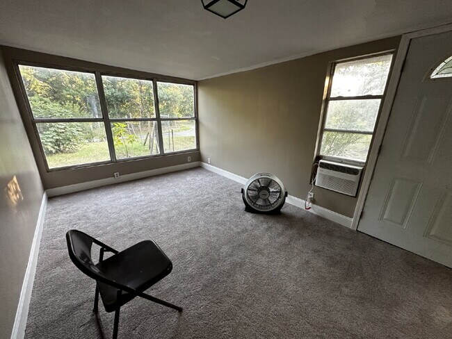 3 Bedroom 2 Bath home on a corner lot in Anacoco, LA