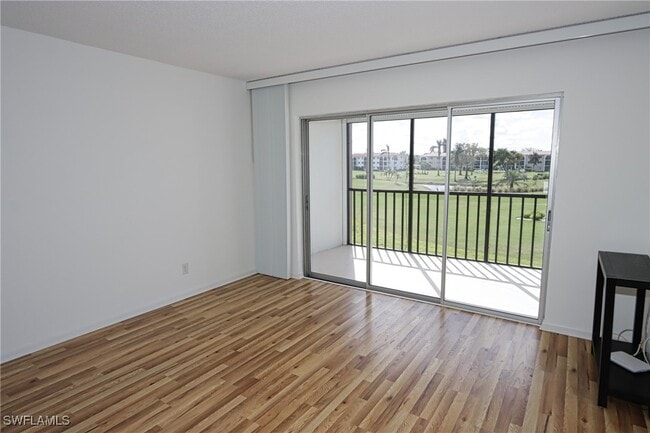 Photo - 13 High Point Cir N Unit 209