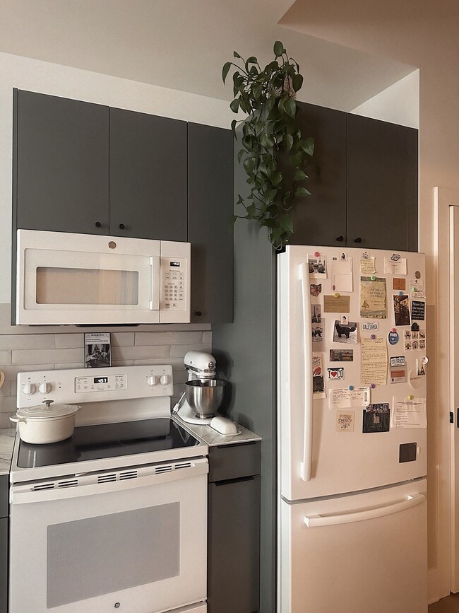 Photo - City Hall Unidad 210