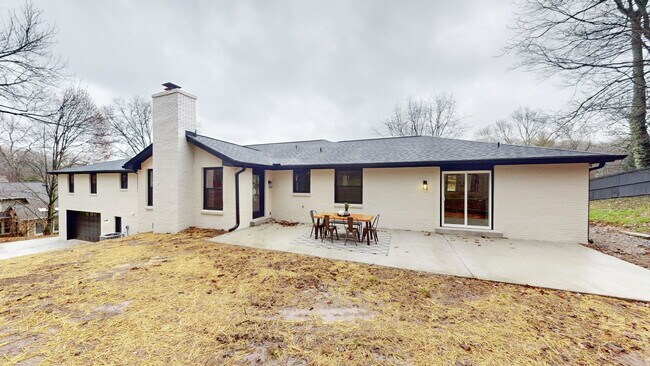 Photo - 5527 Hillview Dr