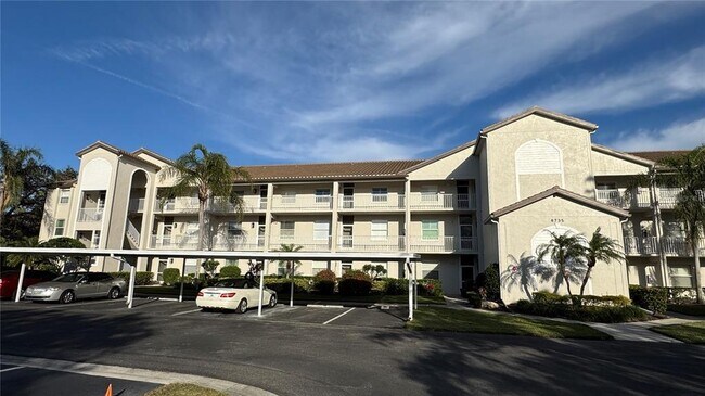 Photo - 8735 Olde Hickory Ave Condo Unit 8306
