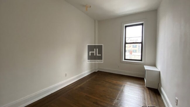 Photo - STEINWAY STREET Unit 4F