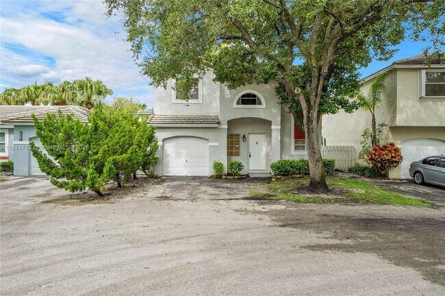 Photo - 815 NW 98th Ave