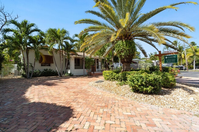 Photo - 609 NE 9th Ave