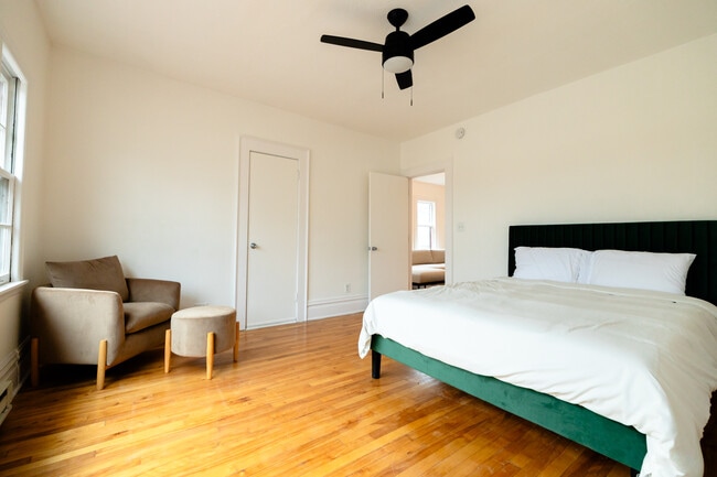 Photo - 1126 Jefferson St NE Unidad #2