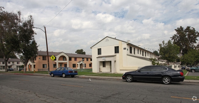 Photo - Carmelitos Housing
