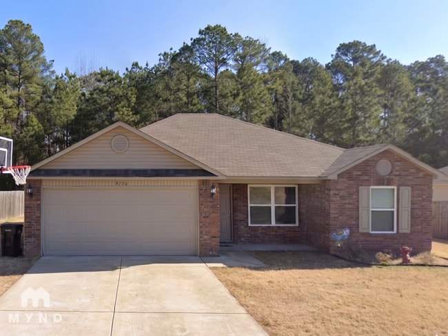 Building Photo - 9136 Pleasant Valley Dr