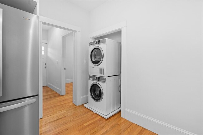 Photo - 79 Sydney St Unit 1