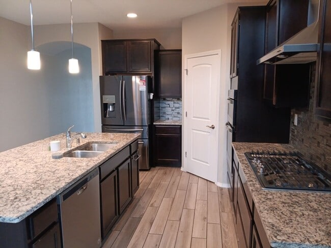 Photo - Spacious 4-bedroom, 2.5-bathroom home! Showings available NOW!