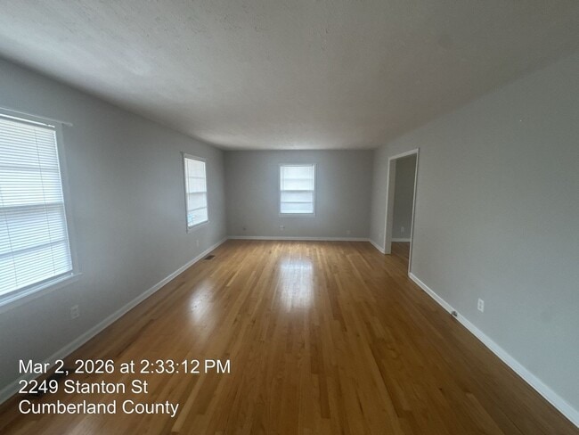 Photo - 2249 Stanton St