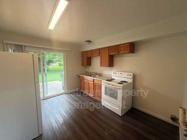 Photo - 1214 Case Ave