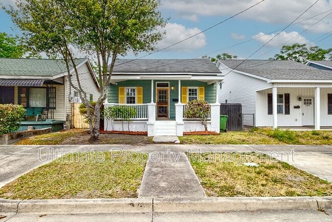 Photo - 1313 Glenn St