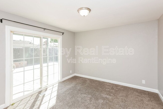 Photo - 929 Jensen Cir