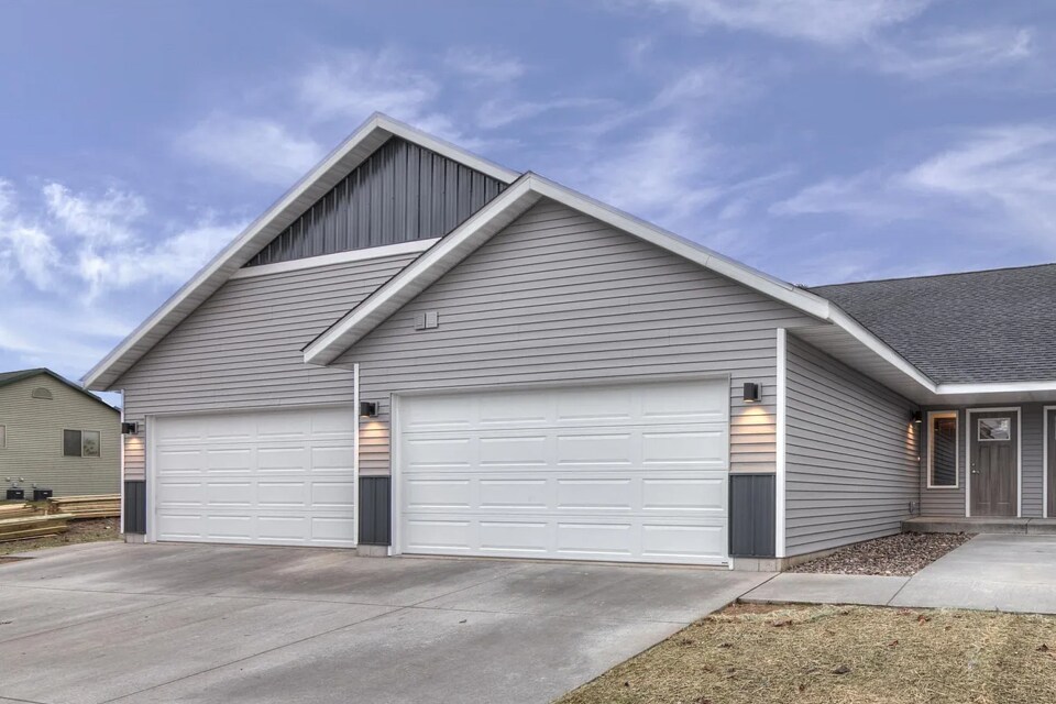 Photo - 1987 Southridge Ave