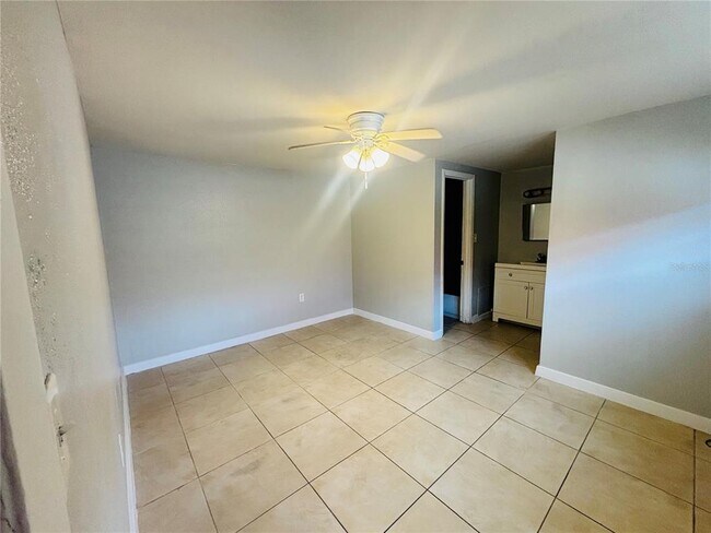 Photo - 1310 Lexington Ct