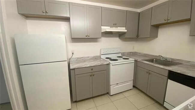 Building Photo - 4170 Inverrary Dr Unit 406 Rental