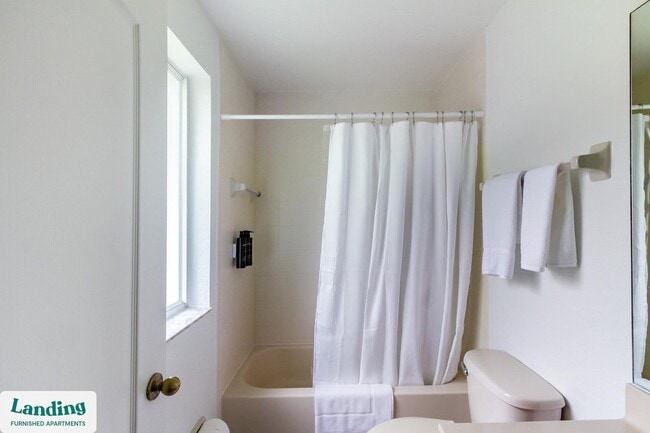 Photo - 1140 SE 24th Rd Unidad 63-1205.1409978