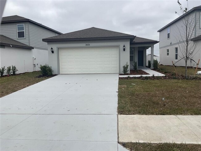 Building Photo - 3606 Hornbeam Rd