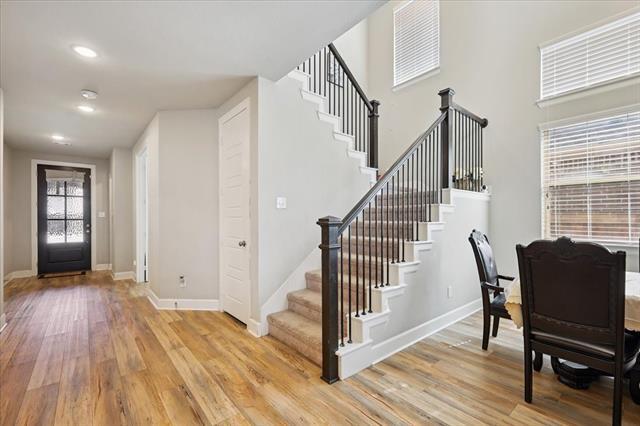 Photo - 345 Greenbriar Rd