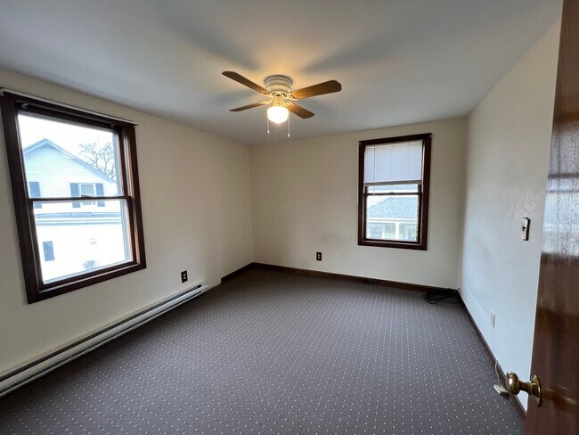 Photo - 1423 Gorham St