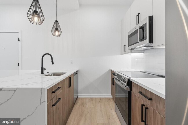 Photo - 203 S 13th St Unidad 3C