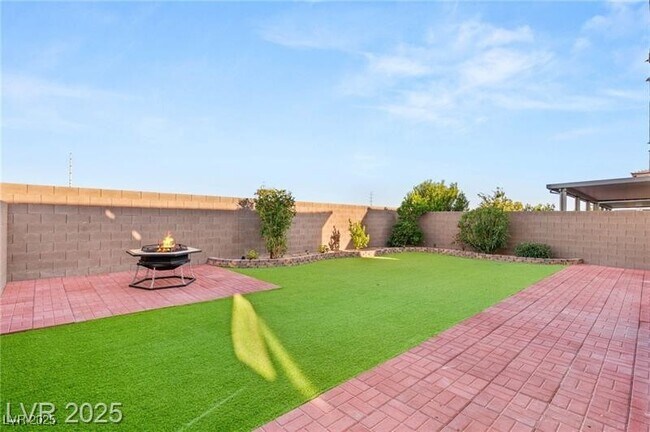 Photo - 8326 Monroe Bay St