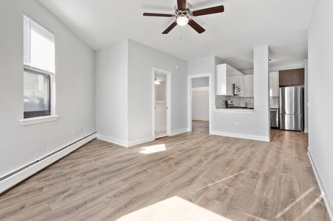 Photo - 1625 W Howard St Unit 320
