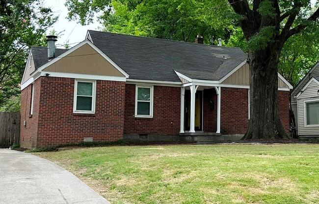 Building Photo - 2888 Midland Ave