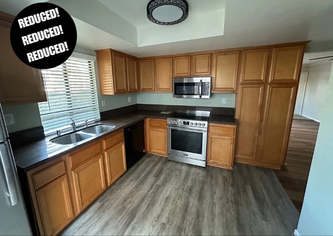 Building Photo - 4957 Del Monte Ave Unit A