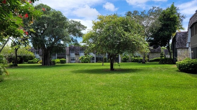 3129 Oakland Shores Dr Unidad A109