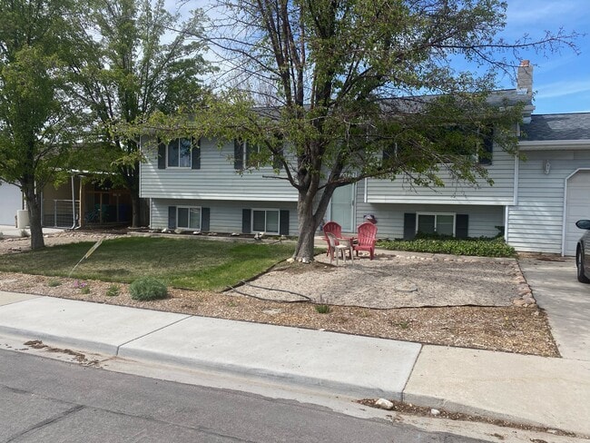 Photo - 47 E 1450 N