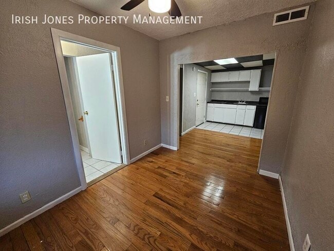 Photo - 1817 Pine-Apt 3 Unit Apt 3